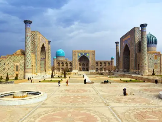 Samarkand – kde je zazděna 18 metrová lidská paže